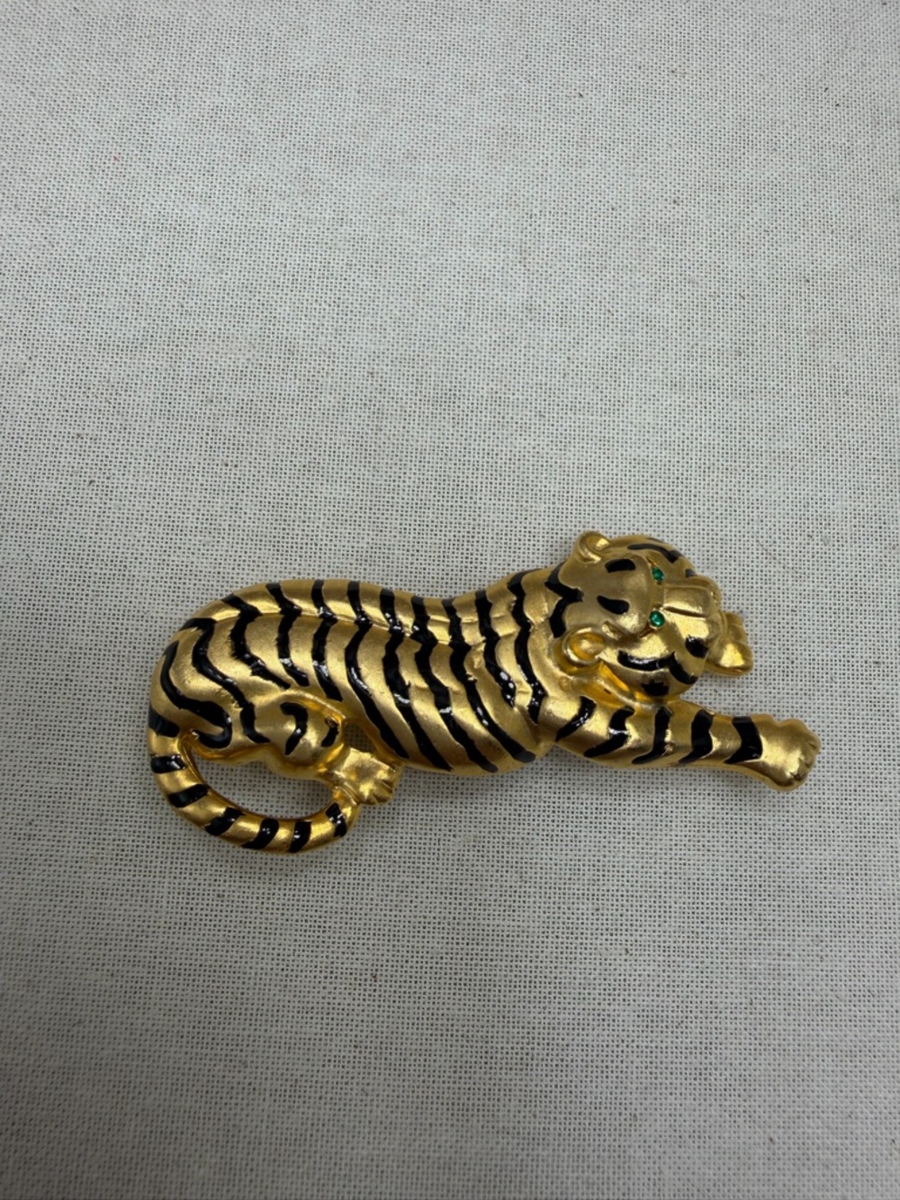 Vintage Danecraft Tiger Brooch with Black Stripes Green Eyes #7CA